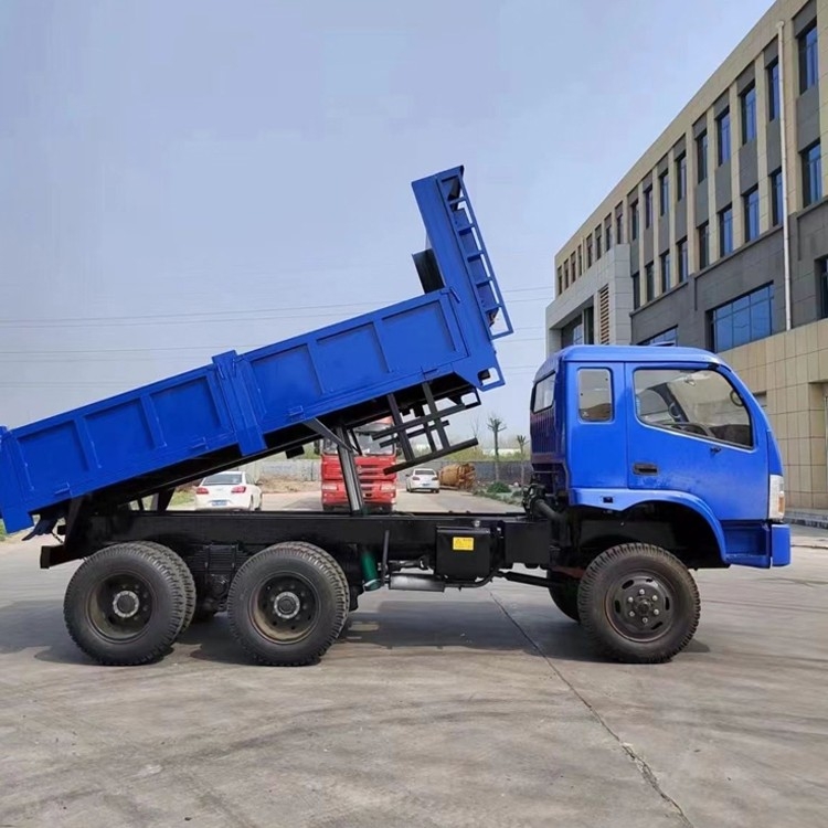 豪華駕駛室運(yùn)輸車
