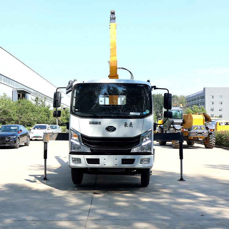 藍(lán)牌隨車吊
